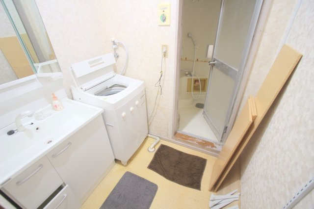 【洗面所】 | 和光市新倉2丁目　中古テラスハウス（朝霞店） | 2025年11月撮影