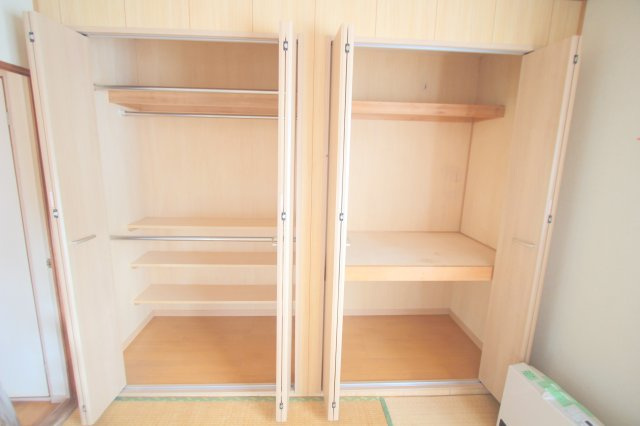 【収納】 | 和光市新倉2丁目　中古テラスハウス（朝霞店） | 2025年11月撮影/6.0帖和室収納スペース