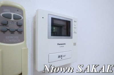 【セキュリティ】 | Glanz | モニター付きインターホンです