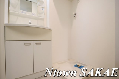 【洗面所】 | Glanz | 忙しい朝には欠かせない洗面所です