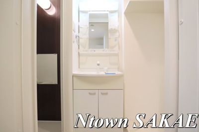 【独立洗面台】 | Glanz | 朝の支度にも助かる、独立の洗髪洗面化粧台