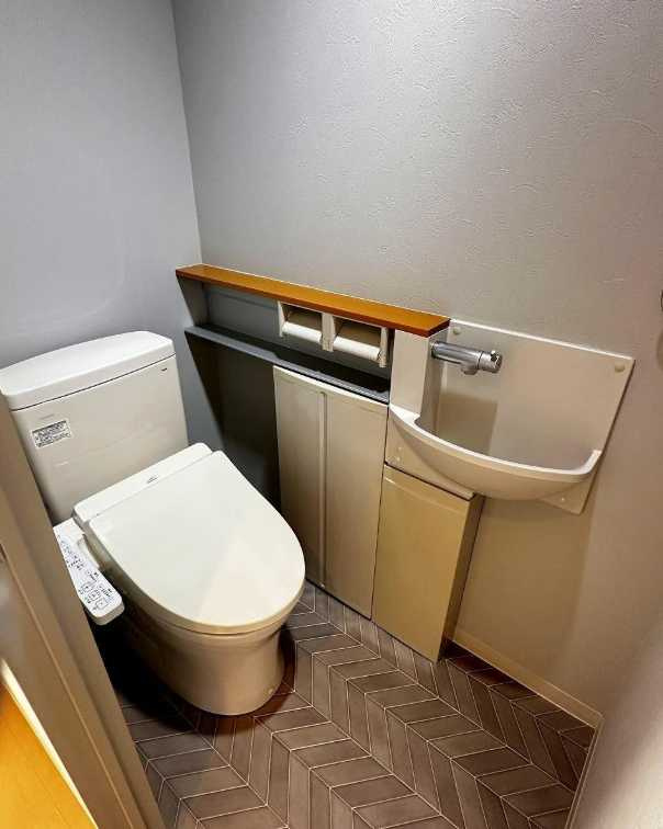 ローズガーデン池尻　駅近　角部屋　礼金０のトイレ