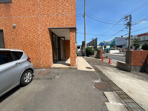 京浜島２７１０事務所のエントランス