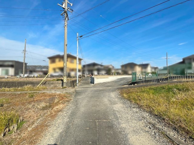 【前面道路含む現地写真】 | 鈴鹿市南旭が丘３丁目