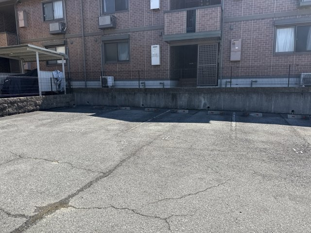 ハートランドⅢの駐車場
