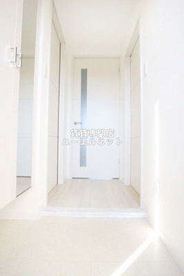 【玄関】 | RIDGEガーデン江坂2 | 住まいの顔ともなる玄関