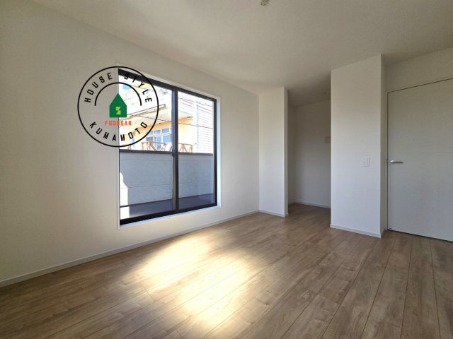 熊本市東区花立6丁目第2-1棟（1号棟）　の寝室|主寝室には収納力に優れたクローゼットがありますので、お部屋もすっきり片付きます。