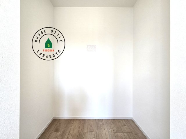 熊本市東区花立6丁目第2-1棟（1号棟）　の収納|洋服や大きな荷物が多い方や人数の多いご家族などは、一般的なクローゼットよりもウォークインクローゼットのほうが使い勝手が良いです。