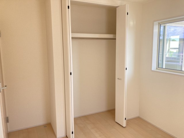 リーブルガーデンＳ第13吉岡町下野田の収納|2階洋室➀収納です。

