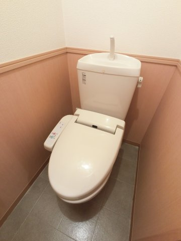 イデアルのトイレ