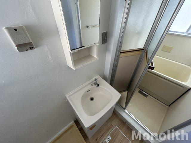 ビレッジハウス伏屋3号棟の独立洗面台