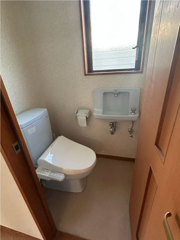 【トイレ】 | 沼津市新沢田町 売作業所・住居 EH05985 | 沼津市新沢田町　3Fトイレ