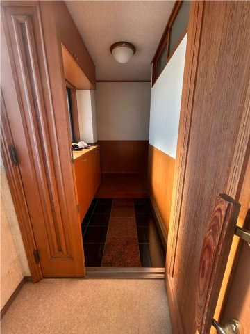 【玄関】 | 沼津市新沢田町 売作業所・住居 EH05985 | 沼津市新沢田町　3F玄関