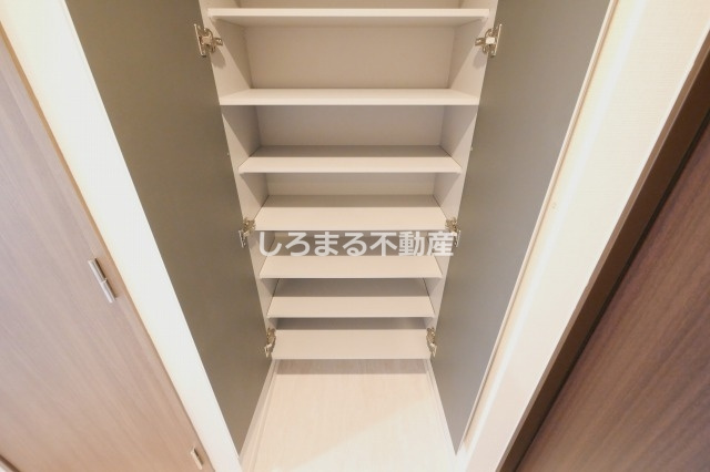 シーズンフラッツ中崎の収納