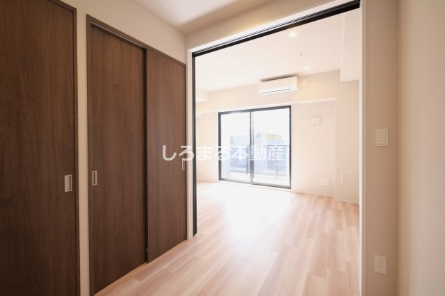 シーズンフラッツ中崎の洋室