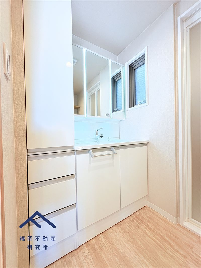 アーサー新宮パークシティデュエーロの独立洗面台