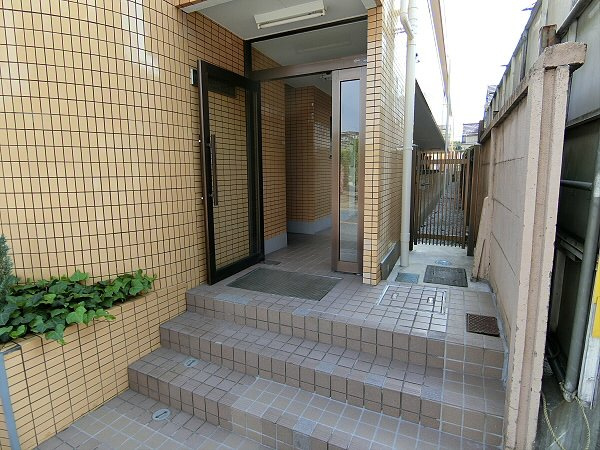【エントランス】 | サンパレス第二牟礼