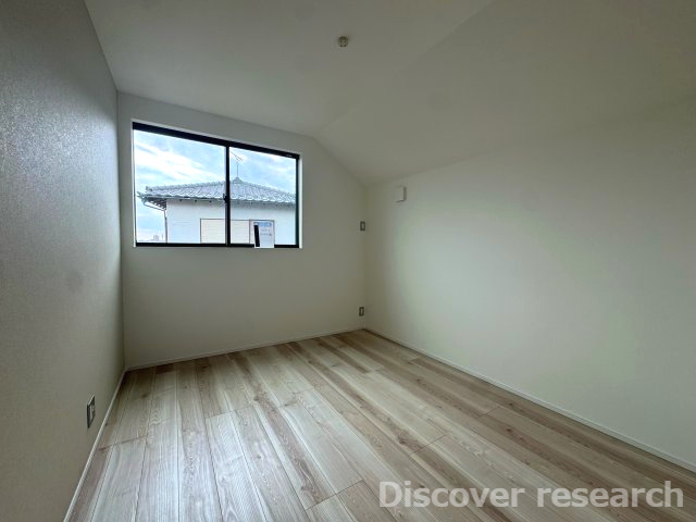 町田市西成瀬1丁目 新築戸建ての洋室|【洋室（約5.7帖）】