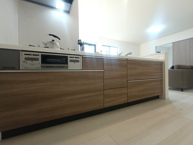 三郷市　上彦名　新築戸建　全2棟のキッチン|お料理しやすいキッチンです