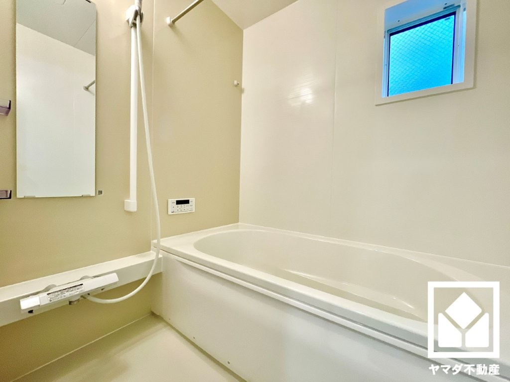 宇治市伊勢田町毛語　1期の浴室|【浴室】
ゆったり足が伸ばせるので、毎日の疲れを癒やすバスタイムを実現。