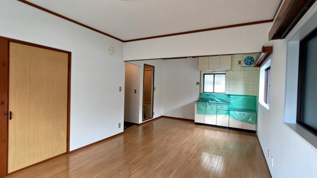 千代田ハイツの洋室