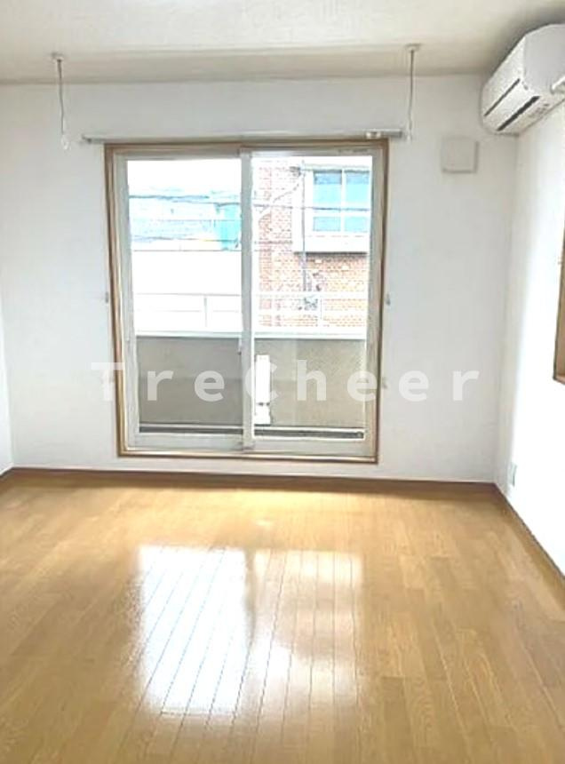 ディアコートAの居間・リビング