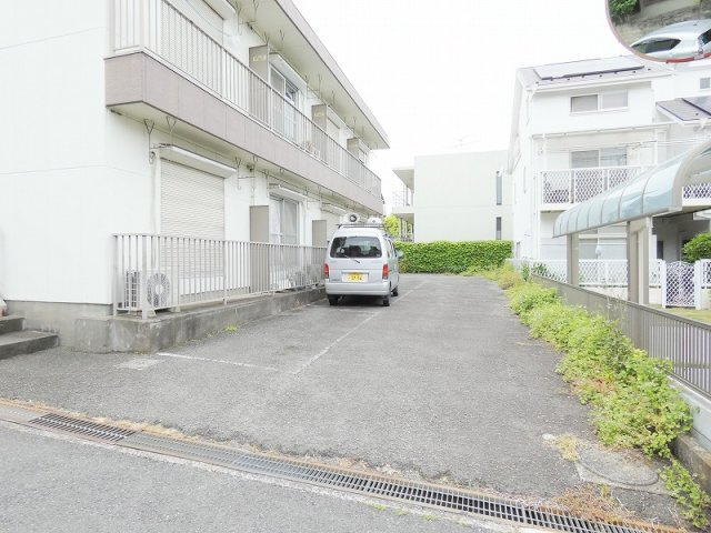 第3モリヤコーポの駐車場