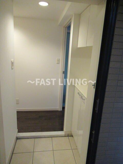 デュオ・スカーラ麹町の玄関