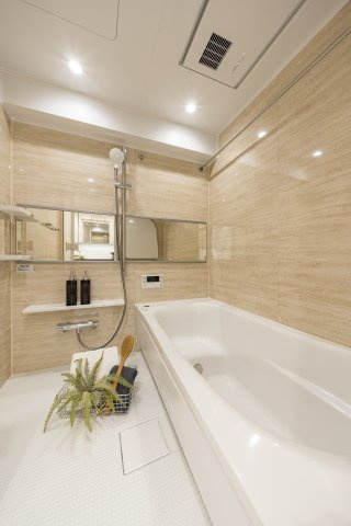 ハイネスロフティの浴室