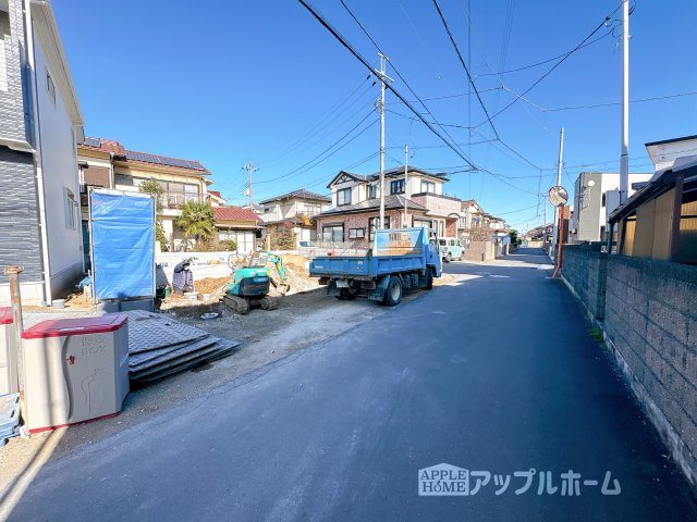 【新築住宅】東松山市美土里町 全2棟の前面道路含む現地写真