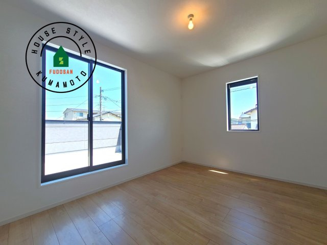 熊本市西区城山大塘2丁目第1-1棟（1号棟）　の内観：施工例|主寝室には収納力に優れたクローゼットがありますので、お部屋もすっきり片付きます。