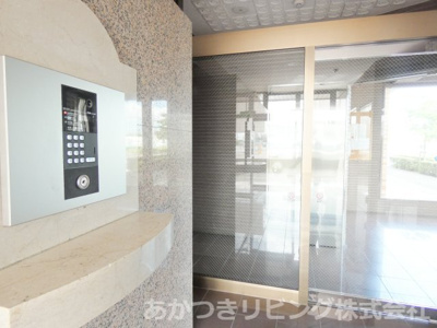 【エントランス】 | レジデンスカープ小山