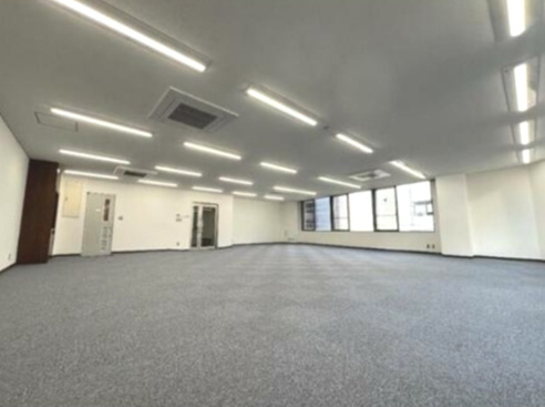 小松ビルの内装