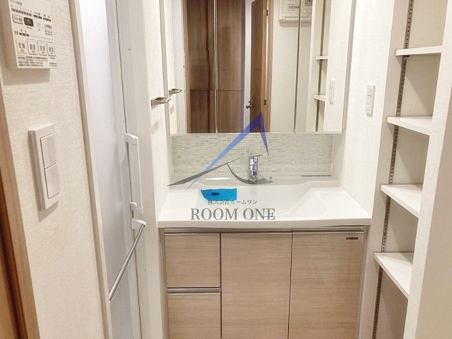 グランパーク町屋の洗面所|洗面台です。