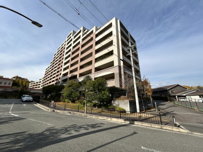 【外観】 | ■■250万円値下げしました■■ルネグランデイル千里の森B棟