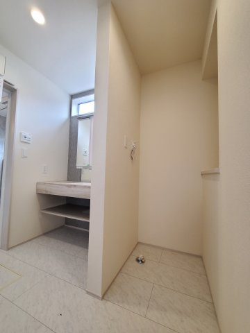 吉川市　吉川2丁目　新築戸建　全1棟の洗面所|施工例です