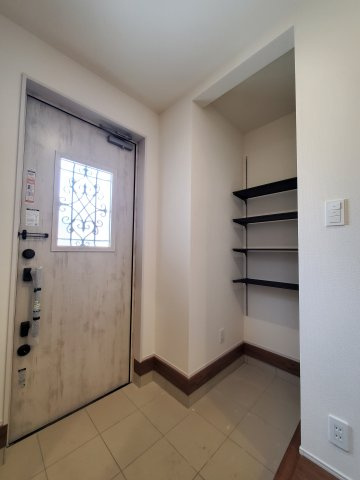 吉川市　吉川2丁目　新築戸建　全1棟のバルコニー|施工例です