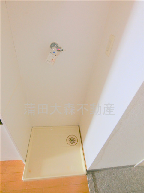 グランドフォーレヤマモトの設備|室内洗濯機置場