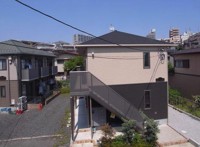 国分寺市泉町1丁目のアパートの画像