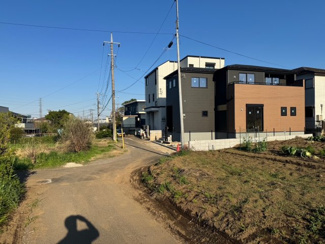 【前面道路含む現地写真】