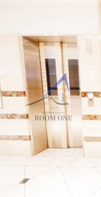 リーデンスタワー高層棟のその他共用部分|エレベータ―です。