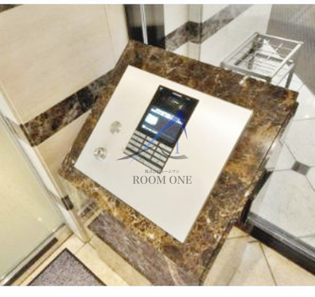 リーデンスタワー高層棟のセキュリティ|オートロックです。