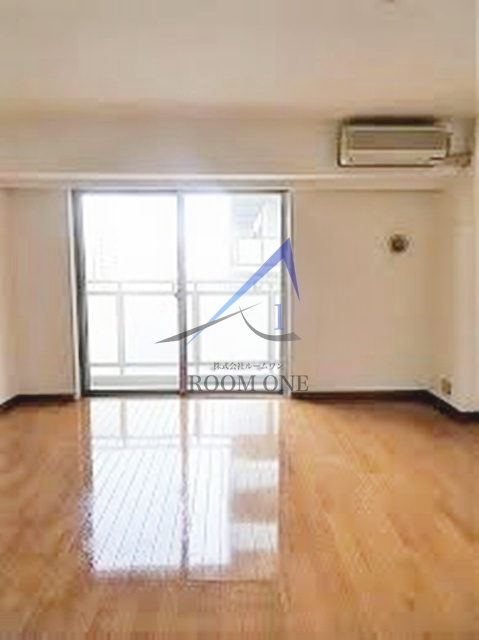 リーデンスタワー高層棟の居間・リビング|洋室のお部屋です。