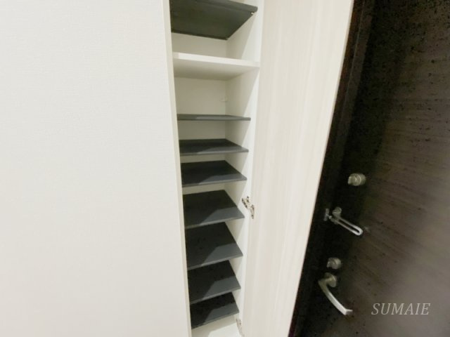 リーヴェル新小岩プレミオの収納|シューズボックス☆