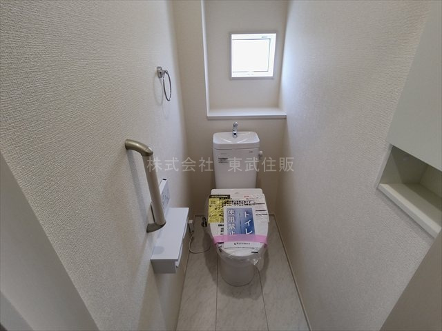 【トイレ】 | 入間郡越生町越生東６丁目　全４棟　４号棟 | ゆったりとした空間のトイレです