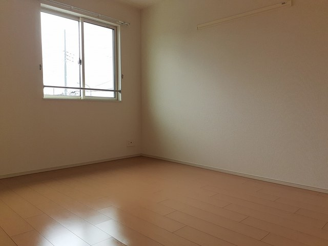 サンヴェール大芝Aの洋室