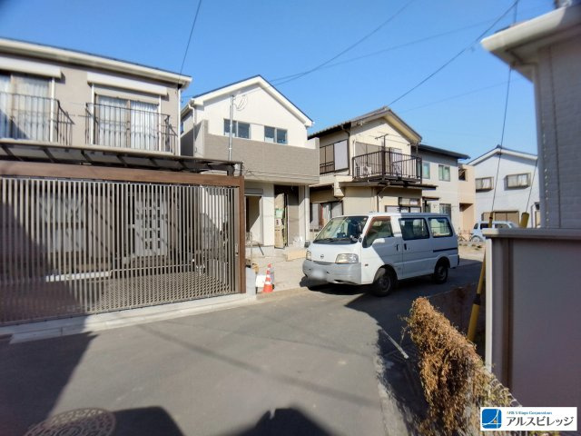 新築／入間郡三芳町大字北永井　全１棟の前面道路含む現地写真