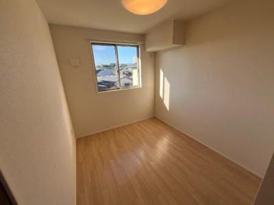 【内装】 | マリヤージュ | 洋室