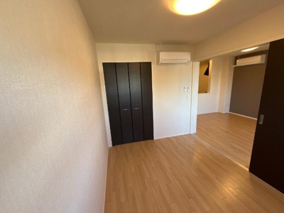 【内装】 | マリヤージュ | 洋室