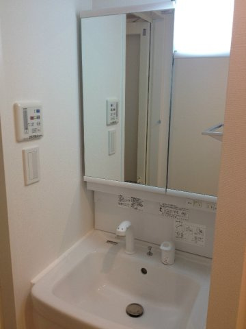 メインステージ上野毛　分譲　敷金0　セキュリティ設備充実の洗面所